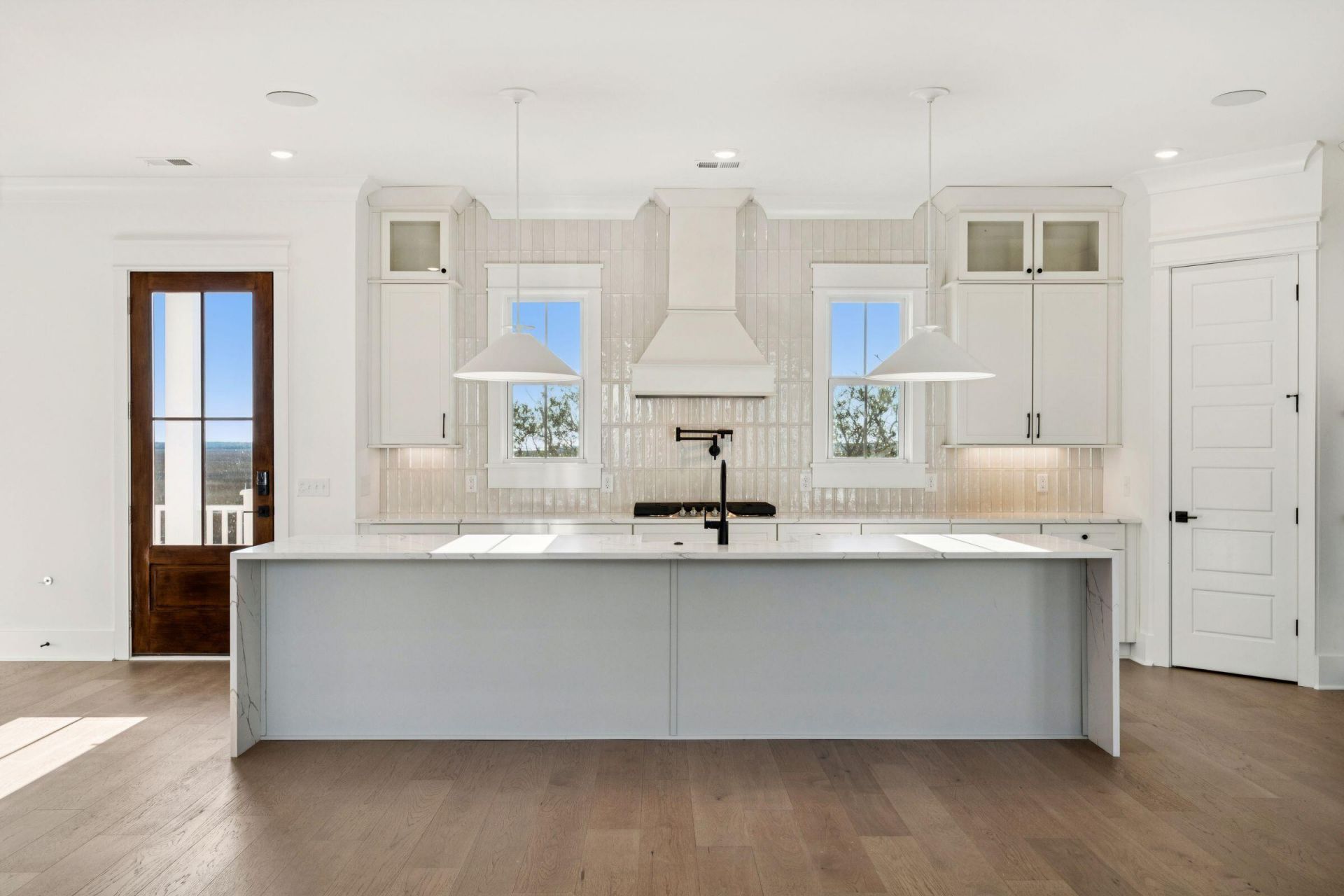 3908 Seafood Road Photo 25