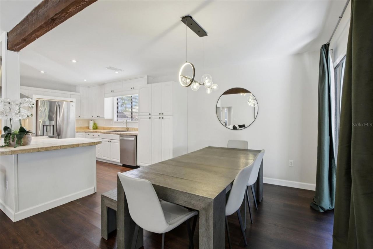 665 Eastpointe Parkway, Sarasota, FL 34232 Photo