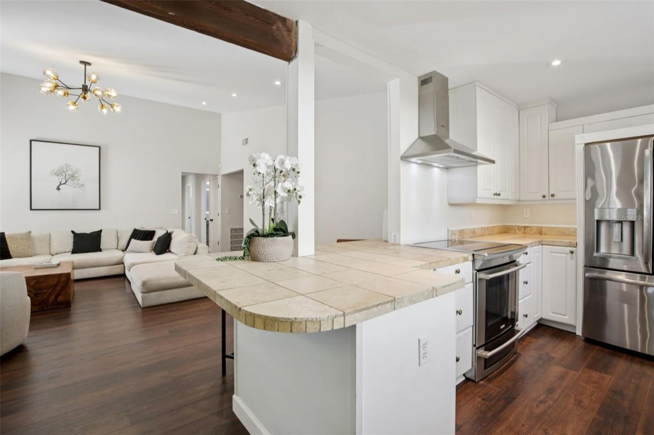 665 Eastpointe Parkway, Sarasota, FL 34232 Photo