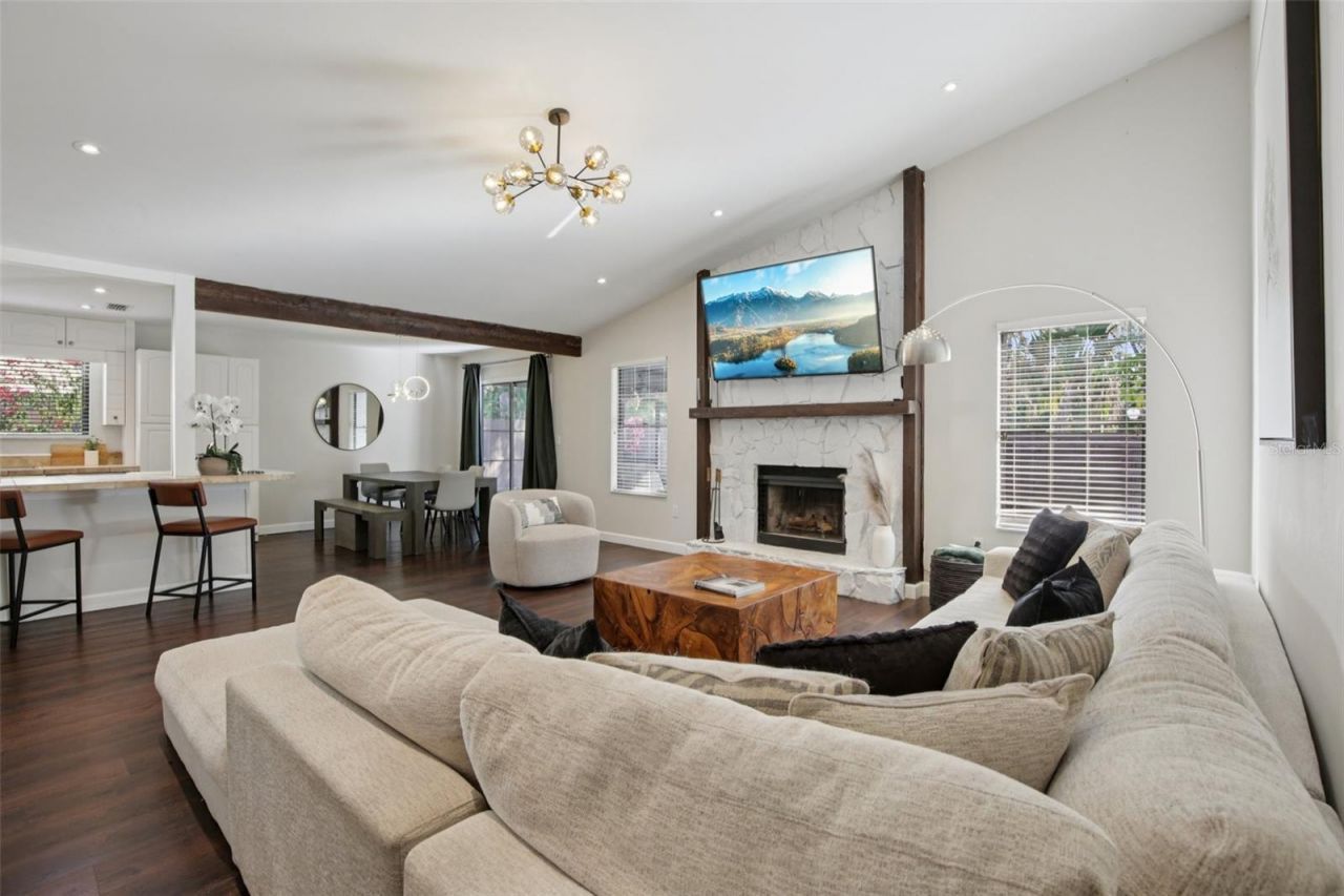 665 Eastpointe Parkway, Sarasota, FL 34232 Photo