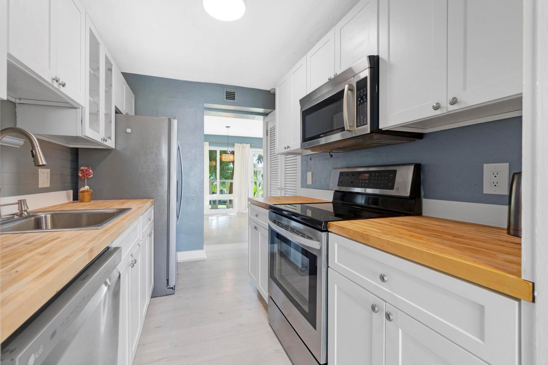 2755 NE 28th Avenue, Unit C2, Lighthouse Point, FL 33064 Photo