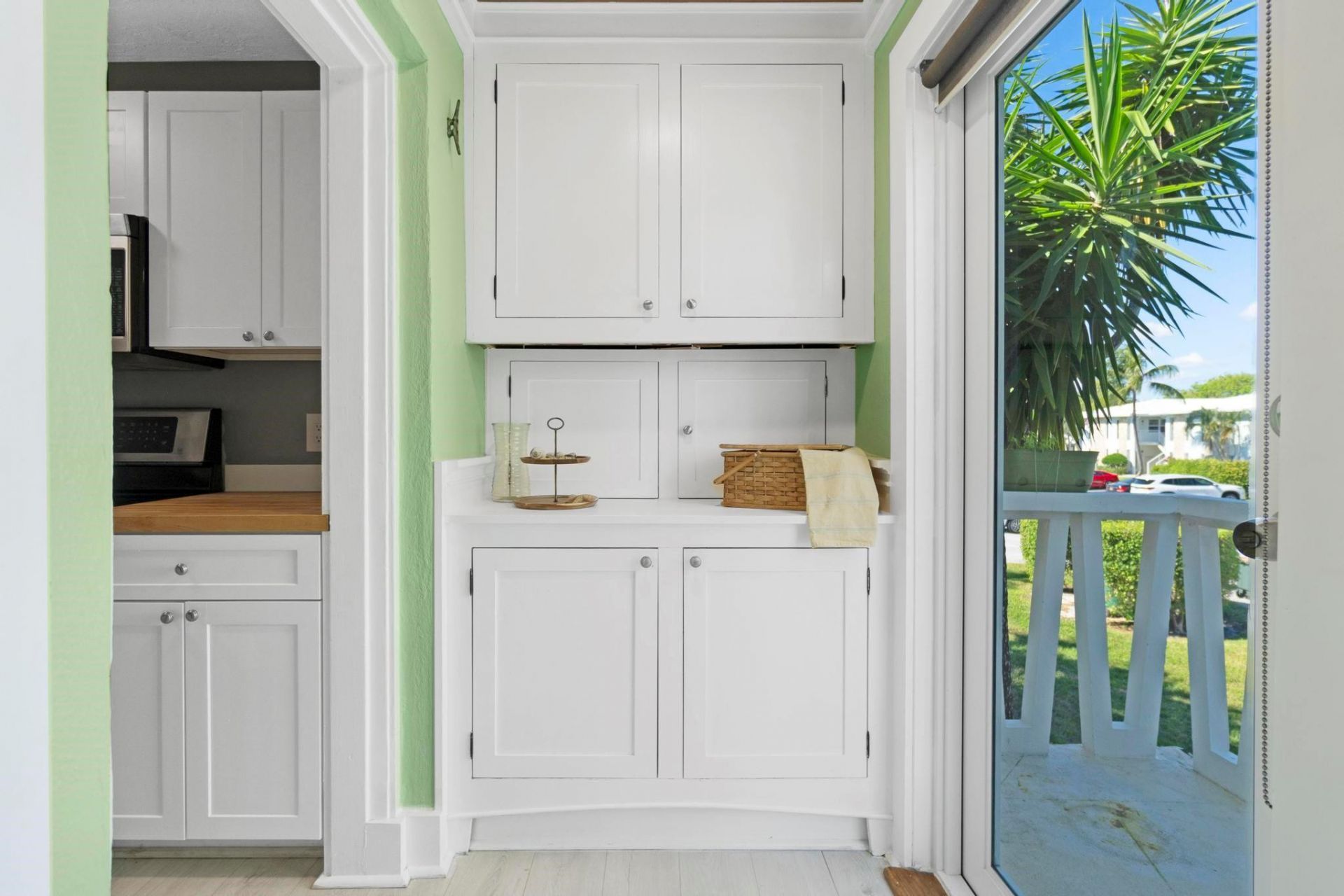 2755 NE 28th Avenue, Unit C2, Lighthouse Point, FL 33064 Photo