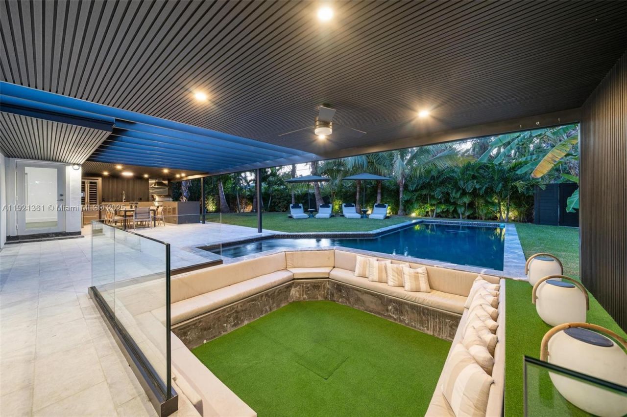 10618 NE 11th Ct, Miami Shores, FL 33138 Photo