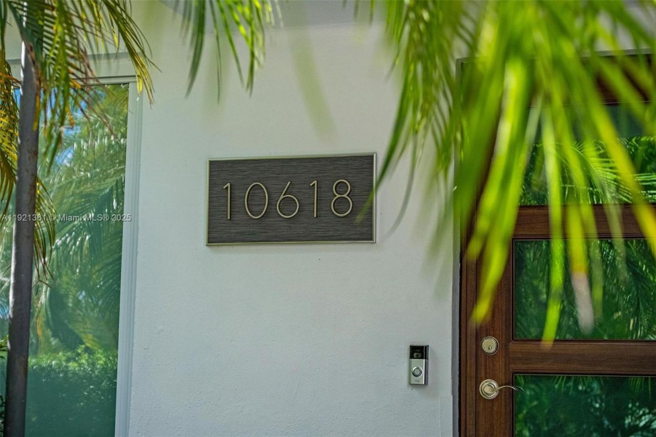 10618 NE 11th Ct, Miami Shores, FL 33138 Photo