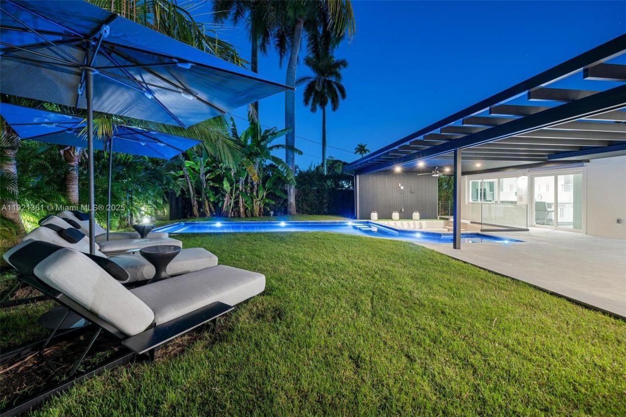 10618 NE 11th Ct, Miami Shores, FL 33138 Photo