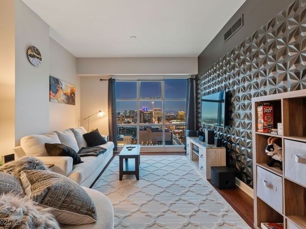150 Las Vegas Boulevard, Unit 1608, Las Vegas, NV 89101
