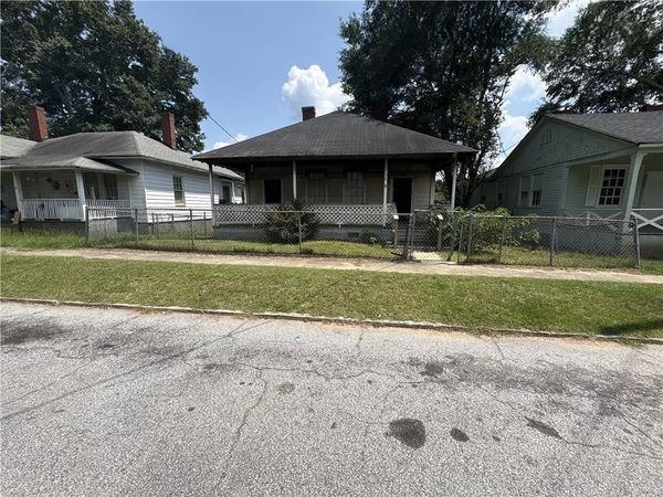 68 Poplar Street, Porterdale, GA 30014