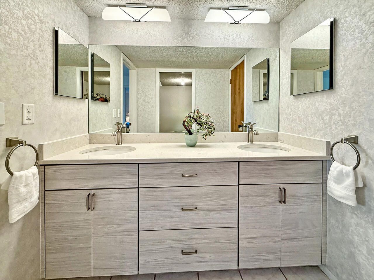 9604 Cortez Road W, Unit 421, Bradenton, FL 34210 Photo