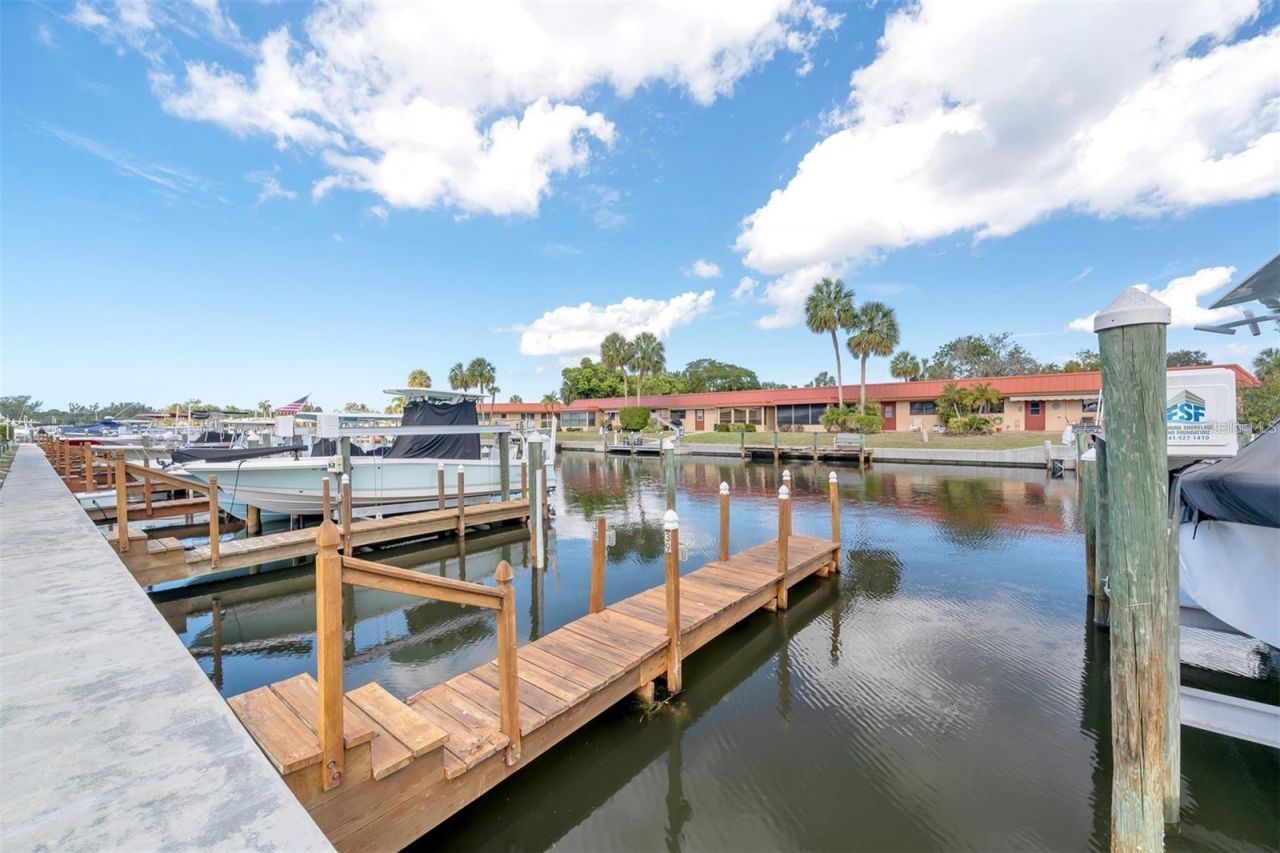 9604 Cortez Road W, Unit 421, Bradenton, FL 34210 Photo