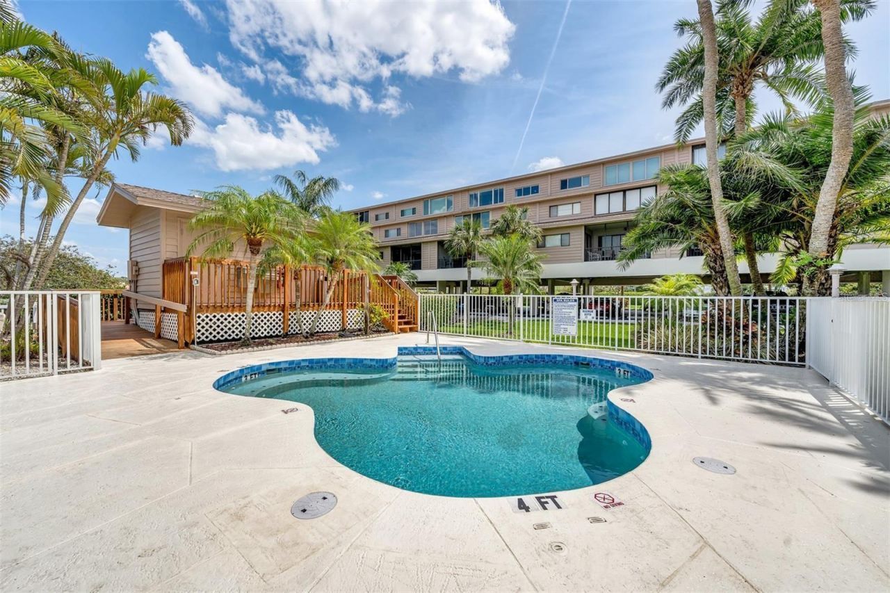 9604 Cortez Road W, Unit 421, Bradenton, FL 34210 Photo