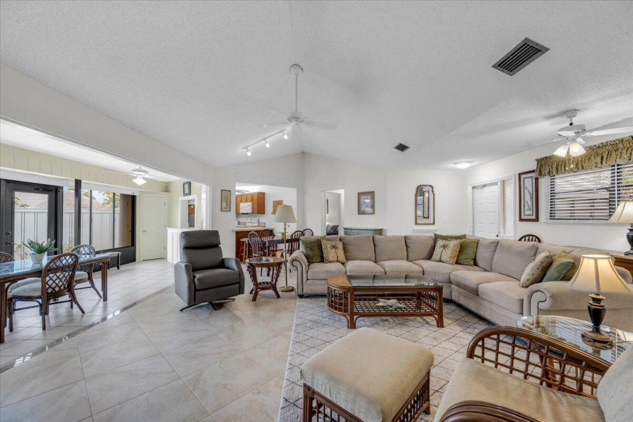 1127 E Seminole Avenue E, Unit 29d, Jupiter, FL 33477 Photo