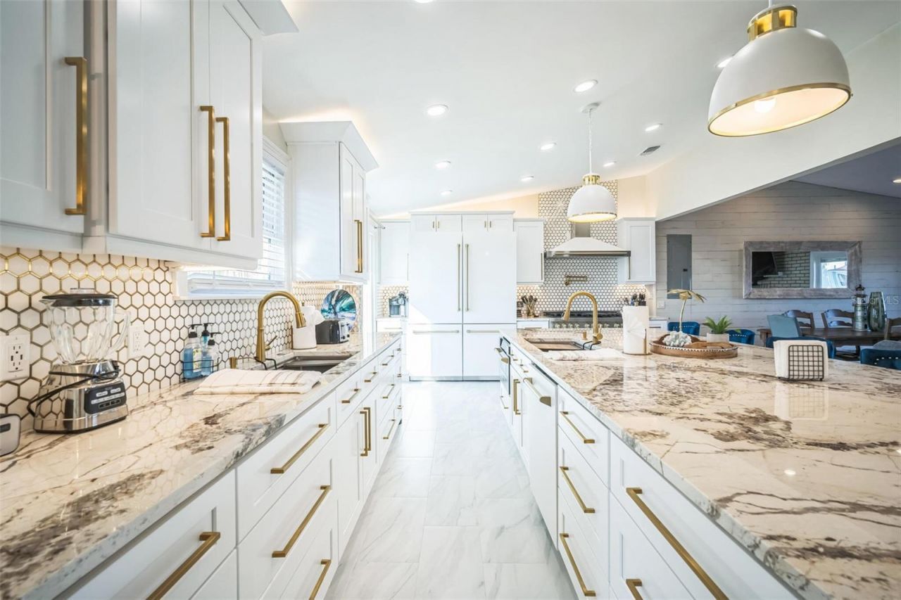 328 6th Avenue, Indian Rocks Beach, FL 33785 Photo