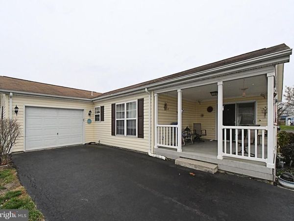 2005 HIGHLAND COURT, Unit 2005, NORTH WALES, PA 19454