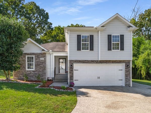 2321 Green Trails Ct, Antioch, TN 37013