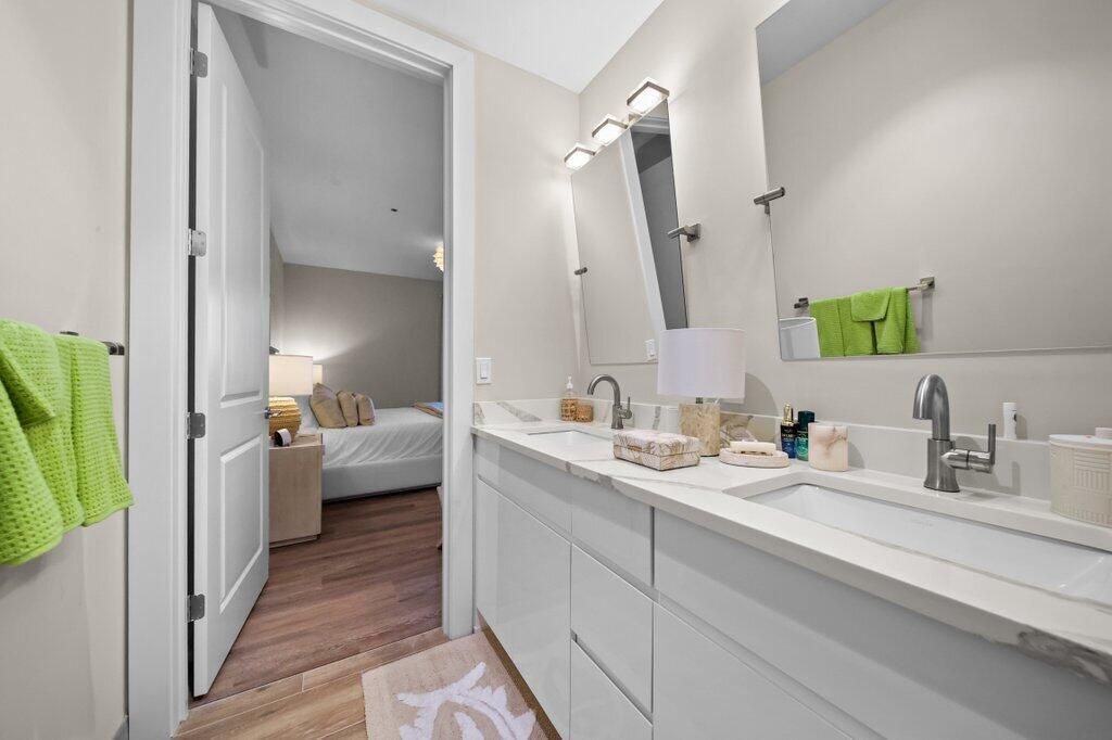 41 SW Seminole Street, Unit 205, Stuart, FL 34994 Photo