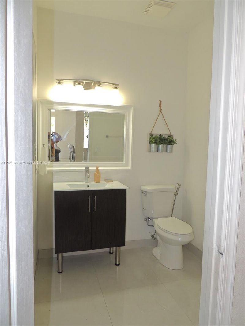 959 NE 37th Ave, Homestead, FL 33033 Photo