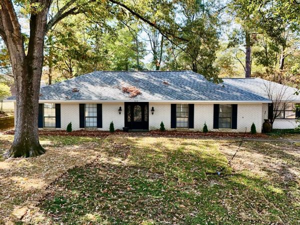 109 Camp Garaywa Road, Clinton, MS 39056