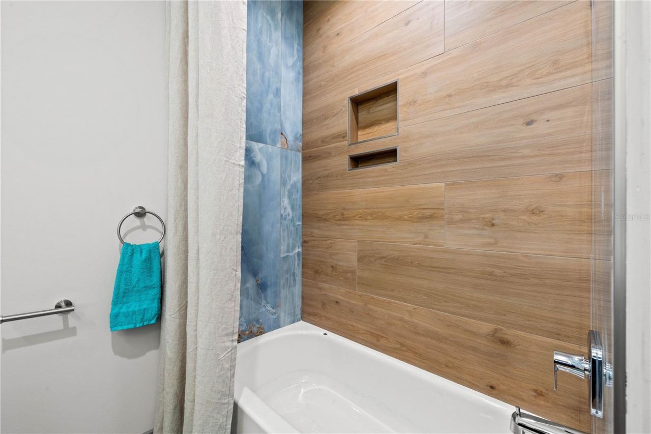 6325 11th Avenue S, Gulfport, FL 33707 Photo