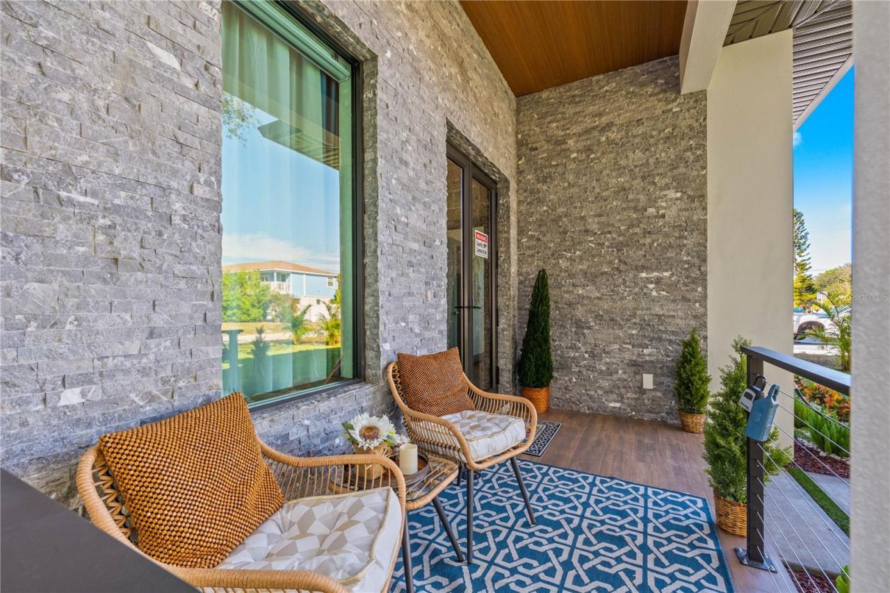 6325 11th Avenue S, Gulfport, FL 33707 Photo