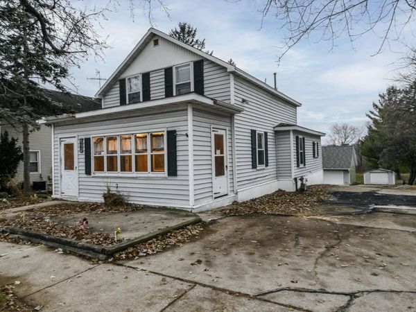 230 N Watertown St, Johnson Creek, WI 53038