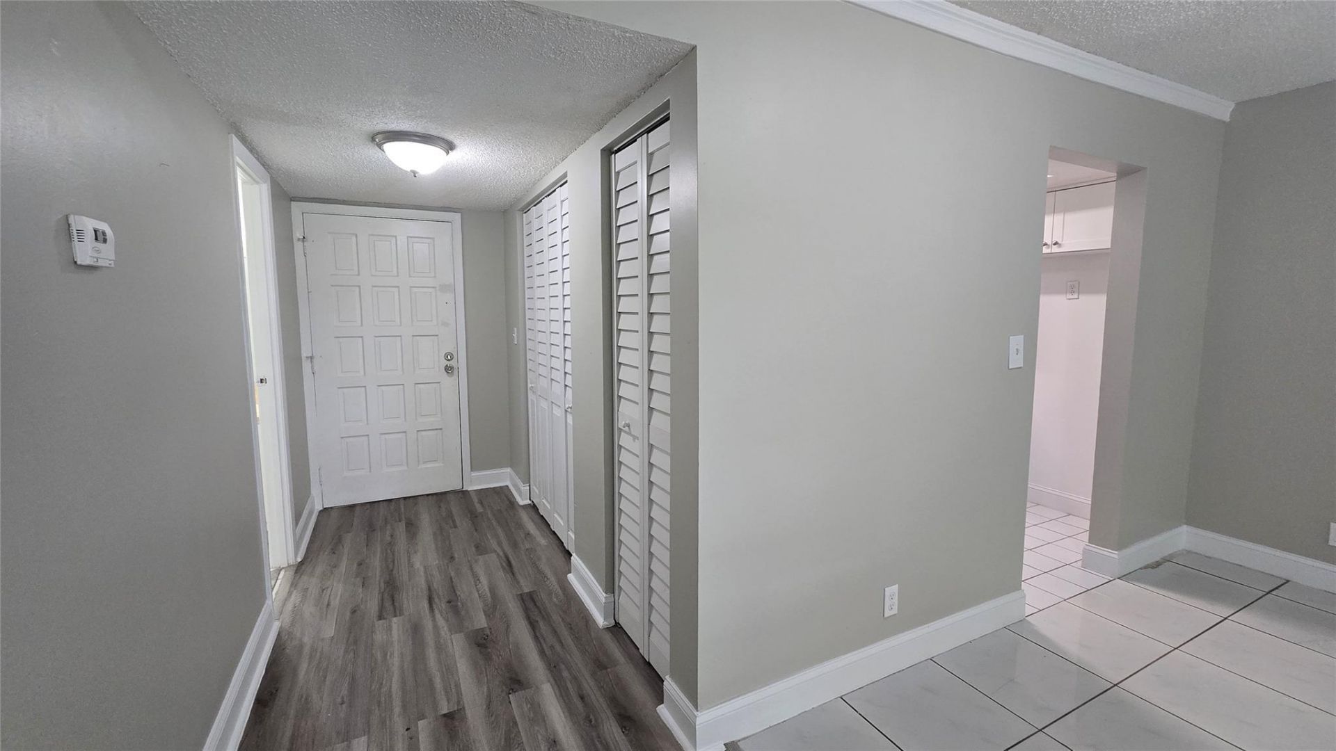 6200 S Falls Circle Drive, Unit 105, Lauderhill, FL 33319 Photo