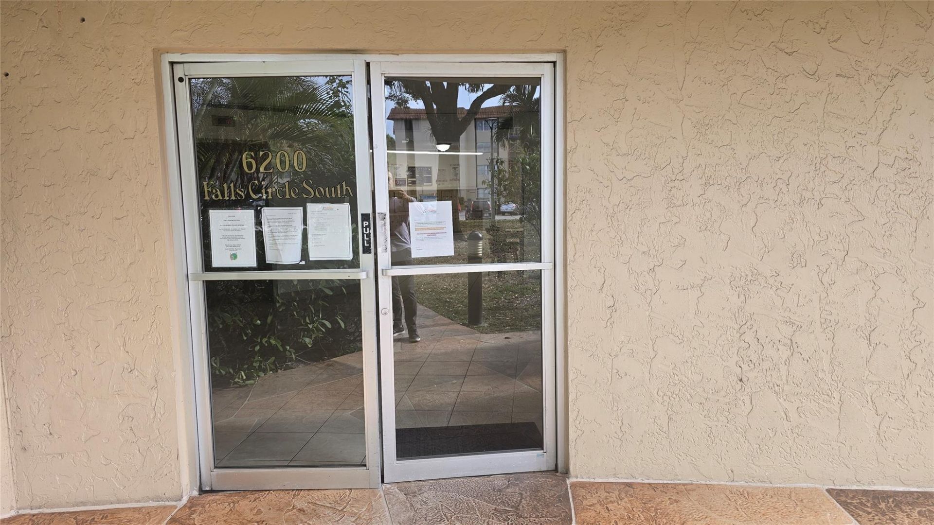 6200 S Falls Circle Drive, Unit 105, Lauderhill, FL 33319 Photo