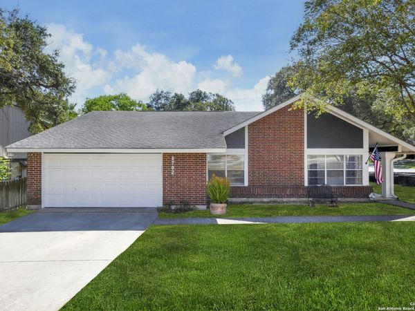 8702 N Collingwood, Universal City, TX 78148