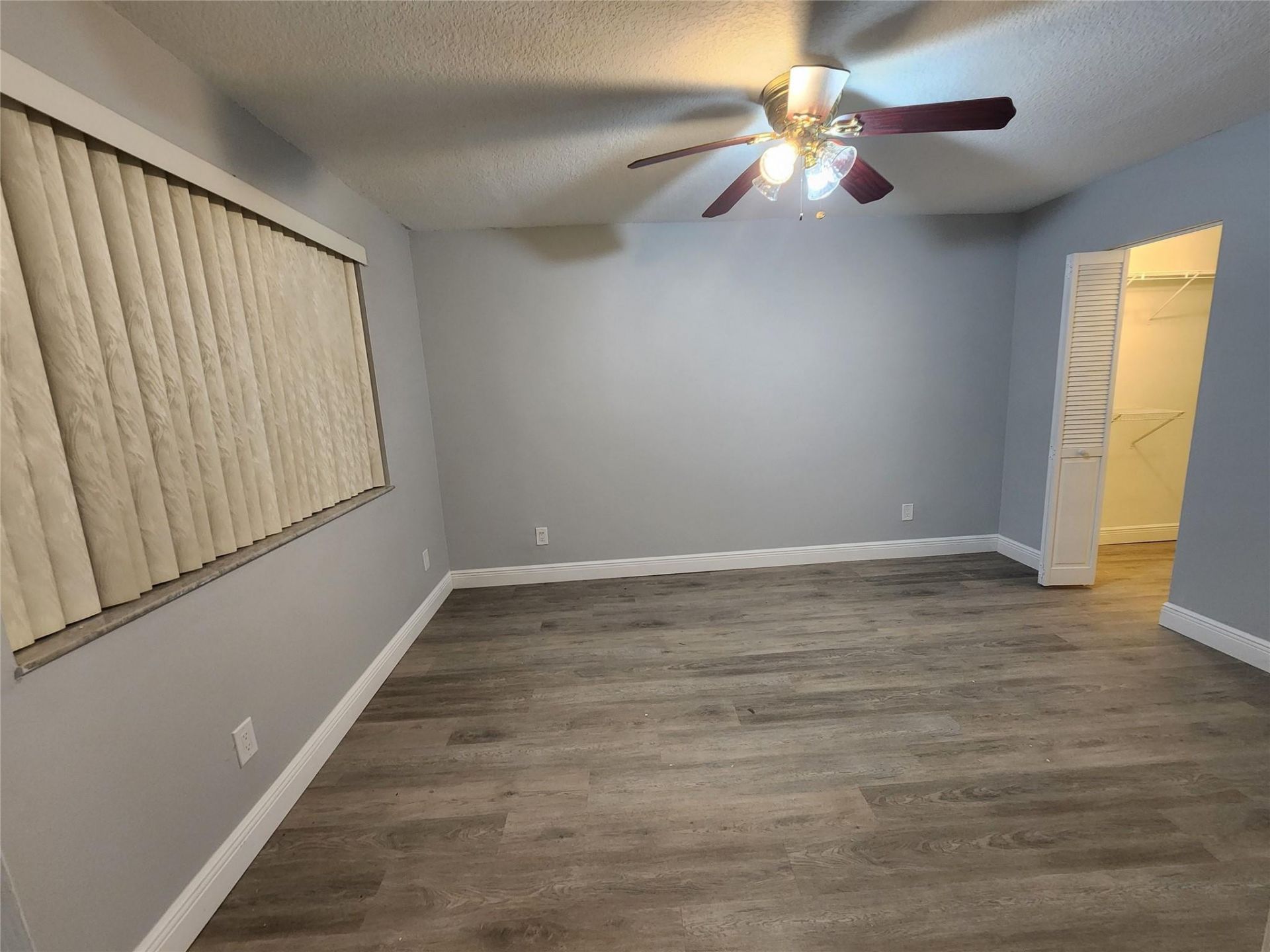 1156 NW 106th Terrace, Unit 204, Hollywood, FL 33026 Photo