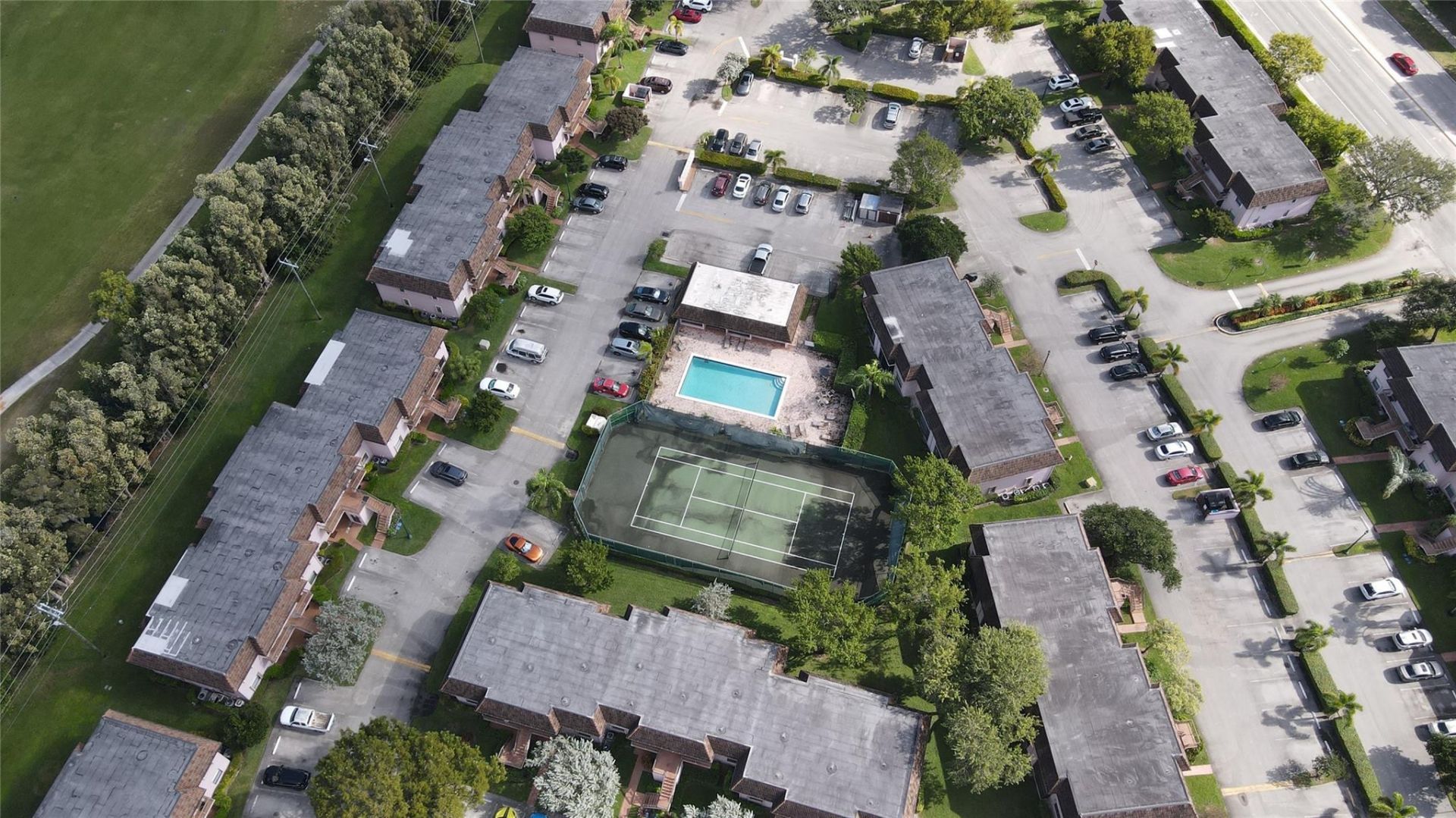 1156 NW 106th Terrace, Unit 204, Hollywood, FL 33026 Photo