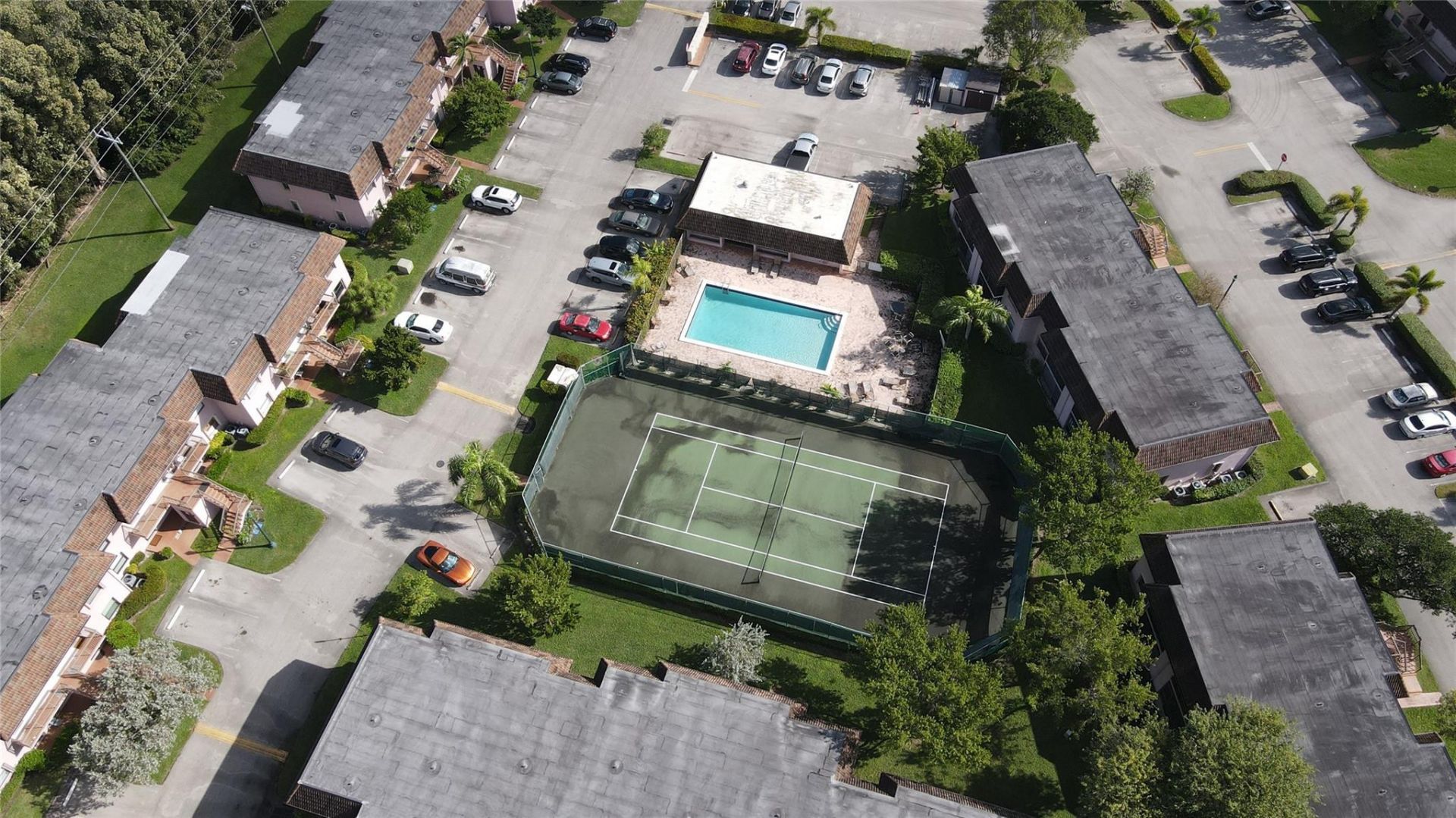 1156 NW 106th Terrace, Unit 204, Hollywood, FL 33026 Photo