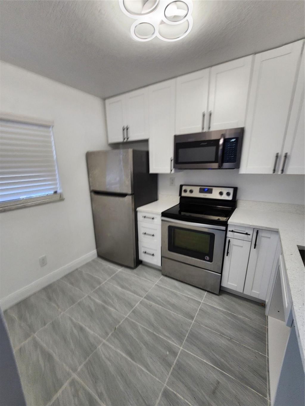 1156 NW 106th Terrace, Unit 204, Hollywood, FL 33026 Photo