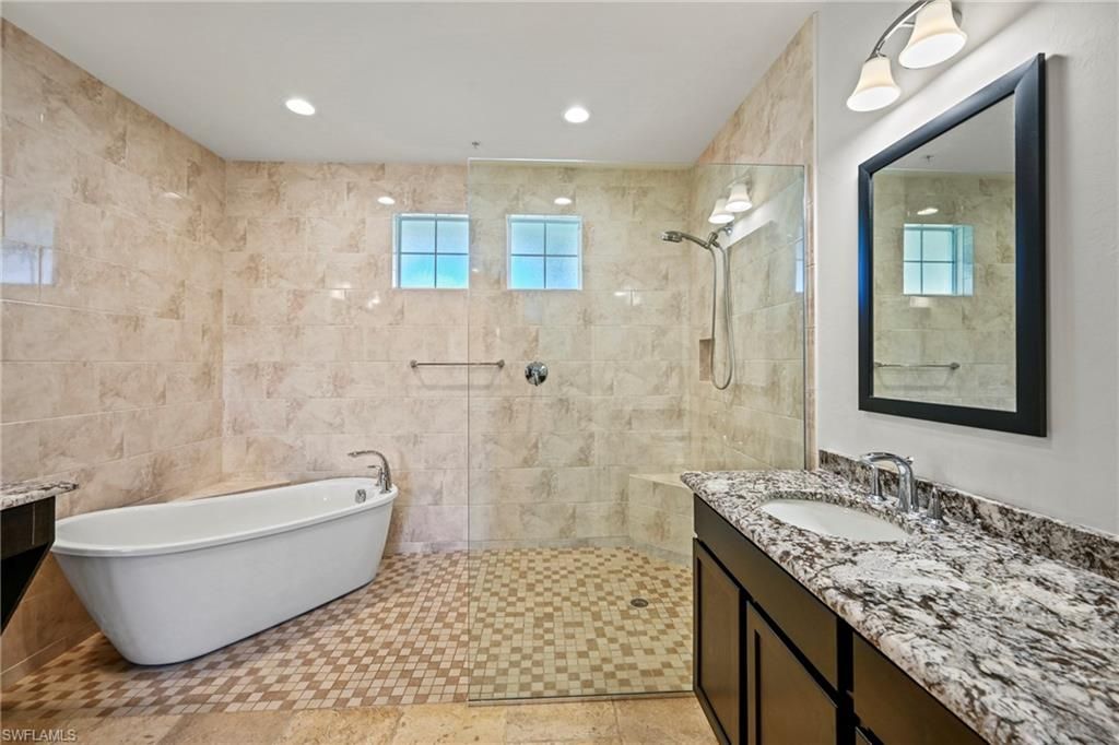 21460 Strada Nuova Cir, Unit B307, Estero, FL 33928 Photo