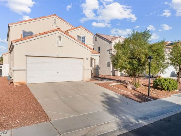 6738 Cinnabar Coast Lane, North Las Vegas, NV 89084
