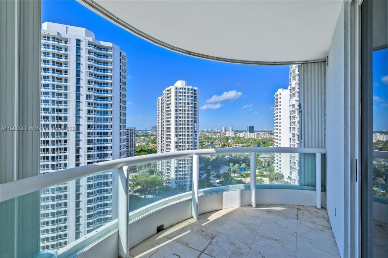 21050 Point Pl, Unit 2001, Aventura, FL 33180 Photo