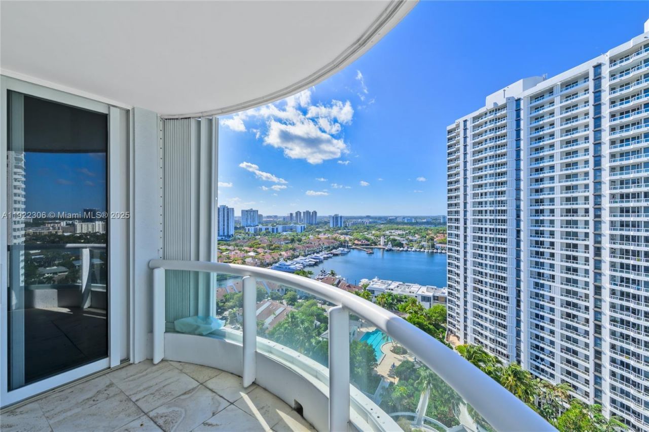 21050 Point Pl, Unit 2001, Aventura, FL 33180 Photo