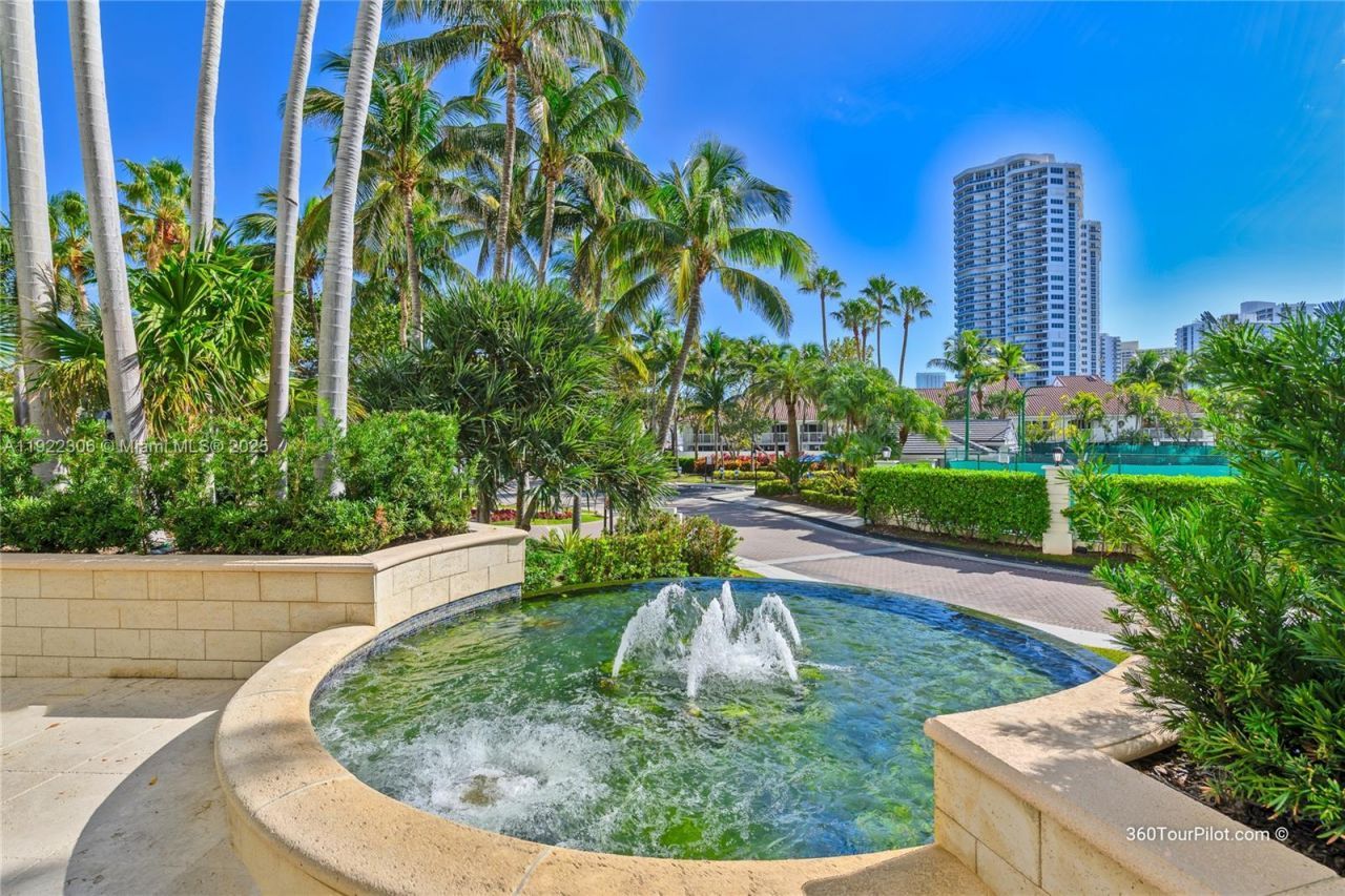 21050 Point Pl, Unit 2001, Aventura, FL 33180 Photo