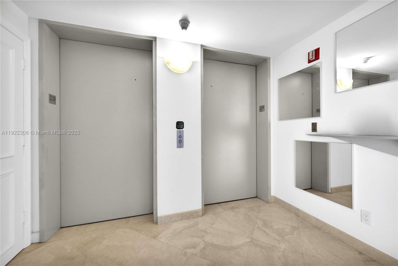 21050 Point Pl, Unit 2001, Aventura, FL 33180 Photo