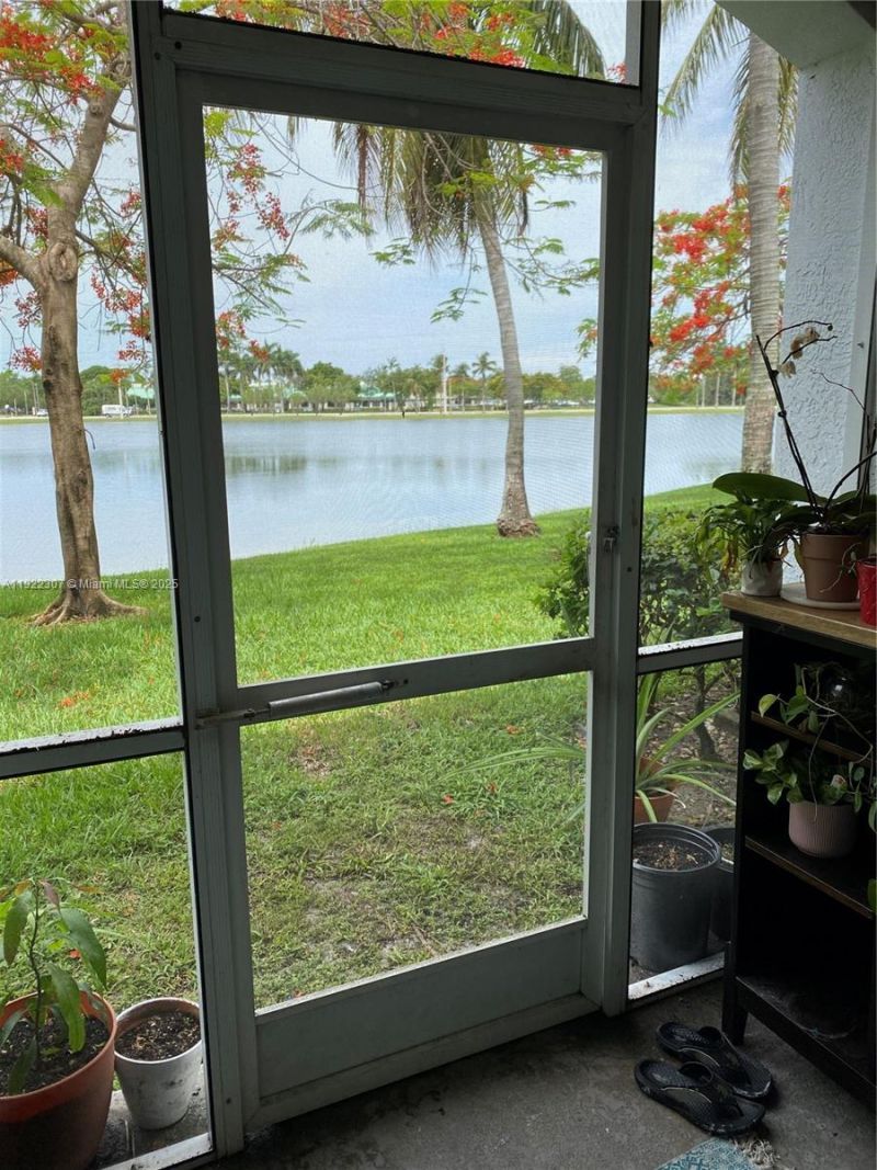 715 SW 148th Ave, Unit 611, Sunrise, FL 33325 Photo