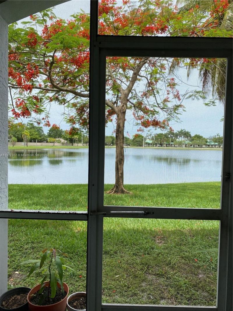 715 SW 148th Ave, Unit 611, Sunrise, FL 33325 Photo