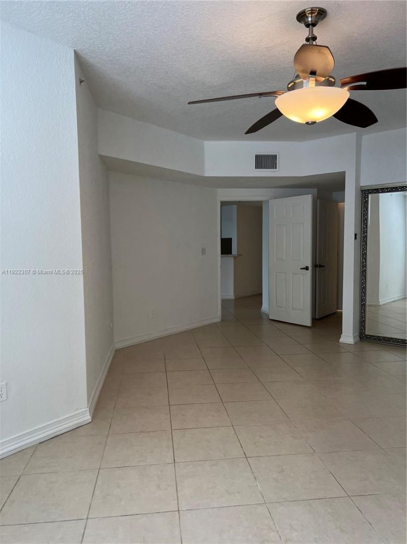 715 SW 148th Ave, Unit 611, Sunrise, FL 33325 Photo