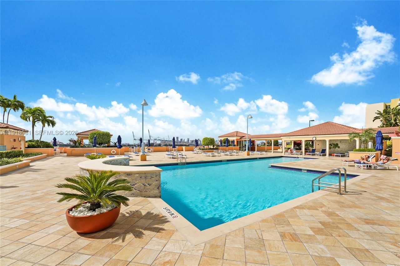 90 Alton Rd, Unit 1209, Miami Beach, FL 33139 Photo