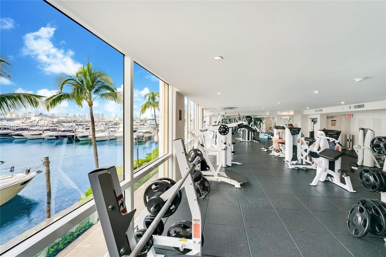 90 Alton Rd, Unit 1209, Miami Beach, FL 33139 Photo