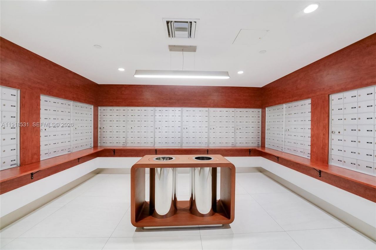 90 Alton Rd, Unit 1209, Miami Beach, FL 33139 Photo