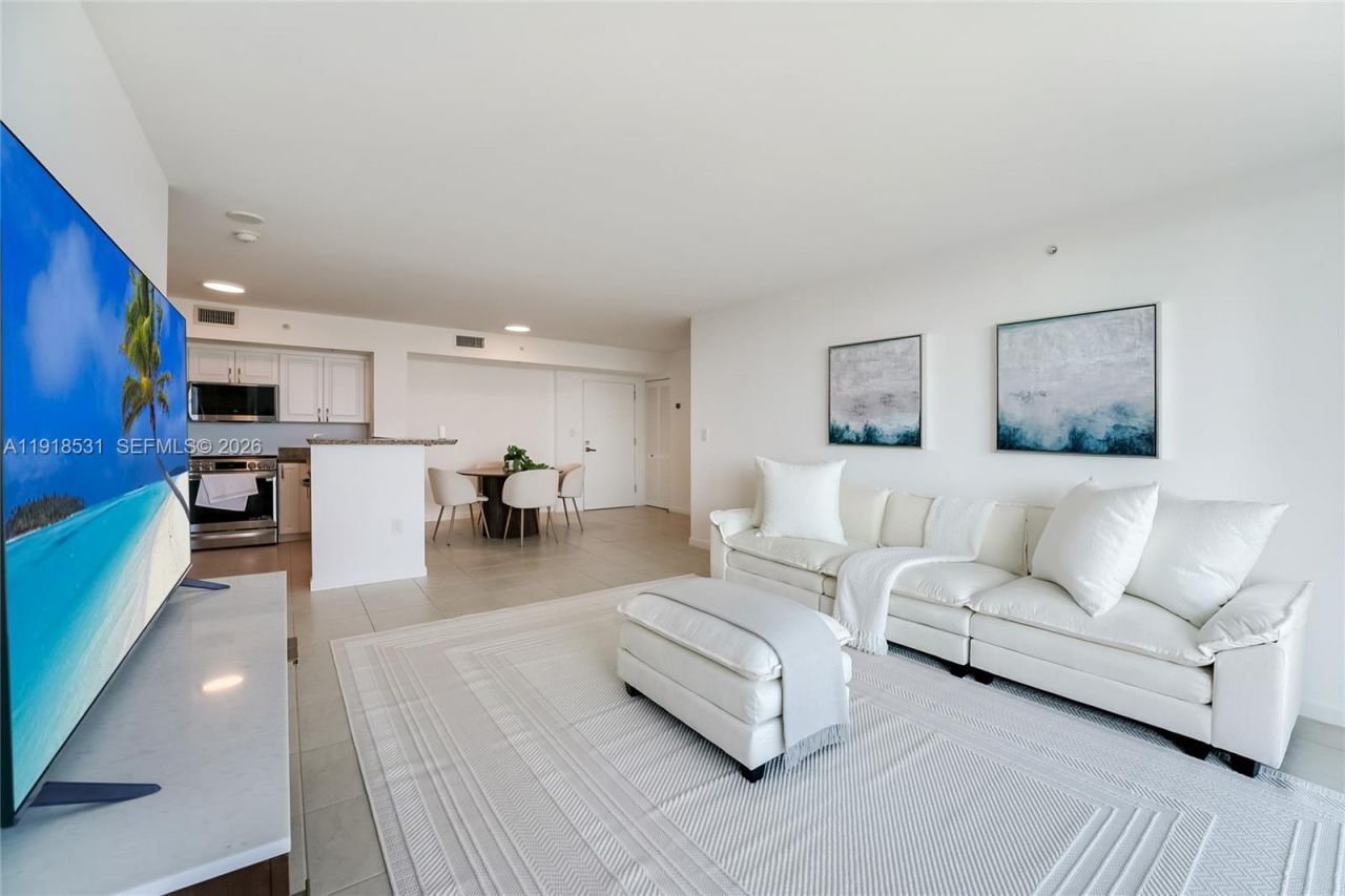 90 Alton Rd, Unit 1209, Miami Beach, FL 33139 Photo