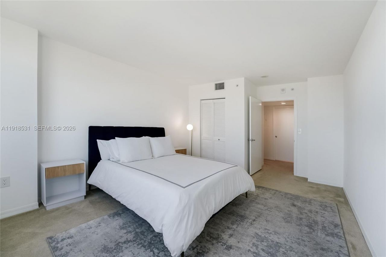 90 Alton Rd, Unit 1209, Miami Beach, FL 33139 Photo