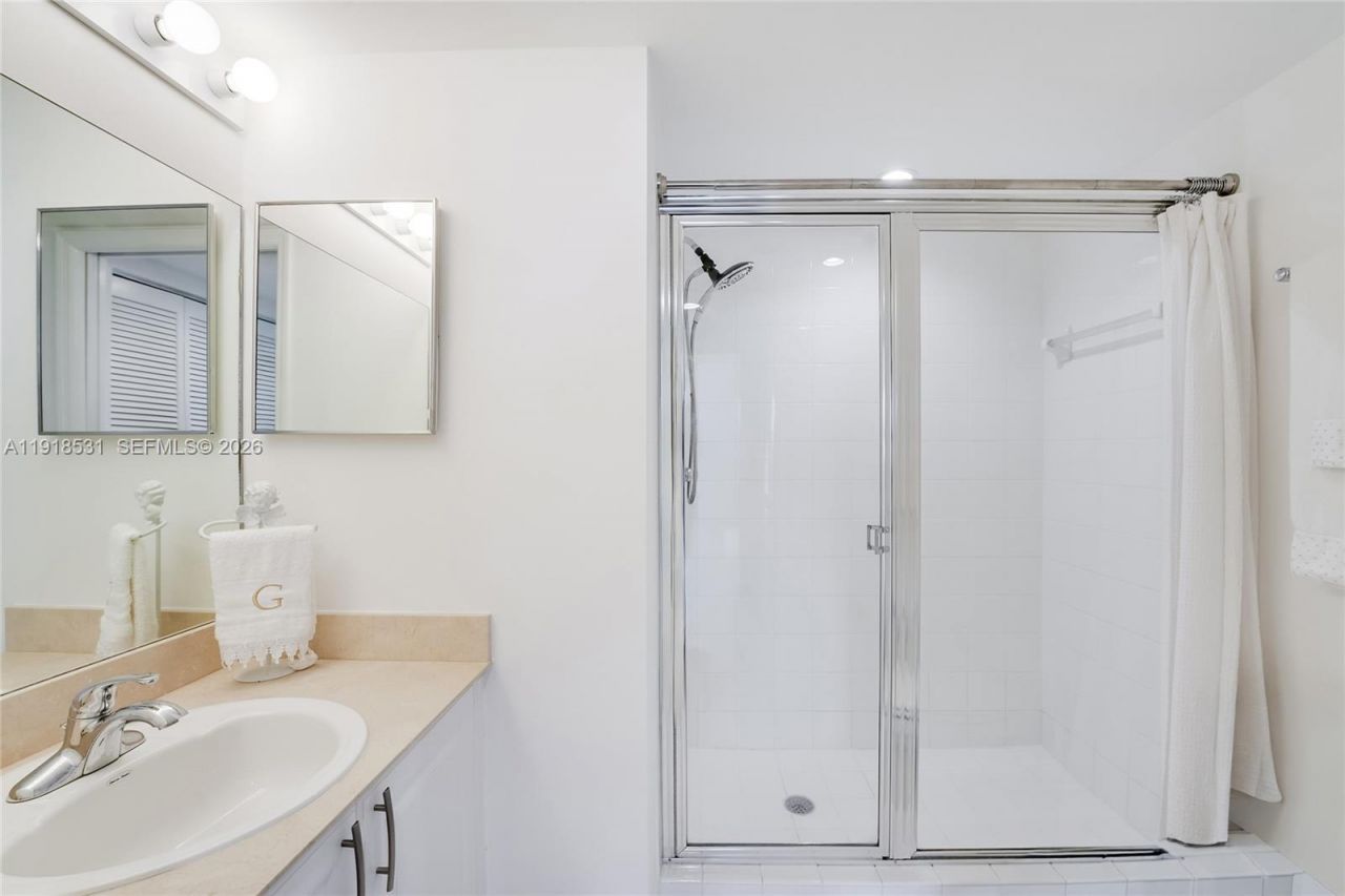 90 Alton Rd, Unit 1209, Miami Beach, FL 33139 Photo