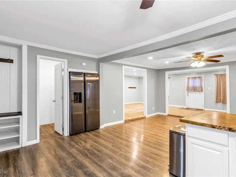 456 Mcdonald Avenue, Mc Donald, OH 44437 Photo 5