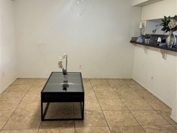 2080 Karen Avenue, Unit 50, Las Vegas, NV 89169