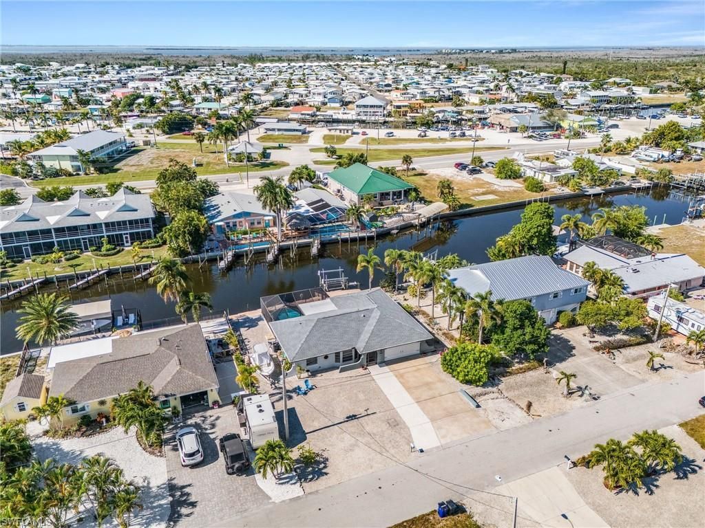 2937 Bracci Dr, Saint James City, FL 33956 Photo