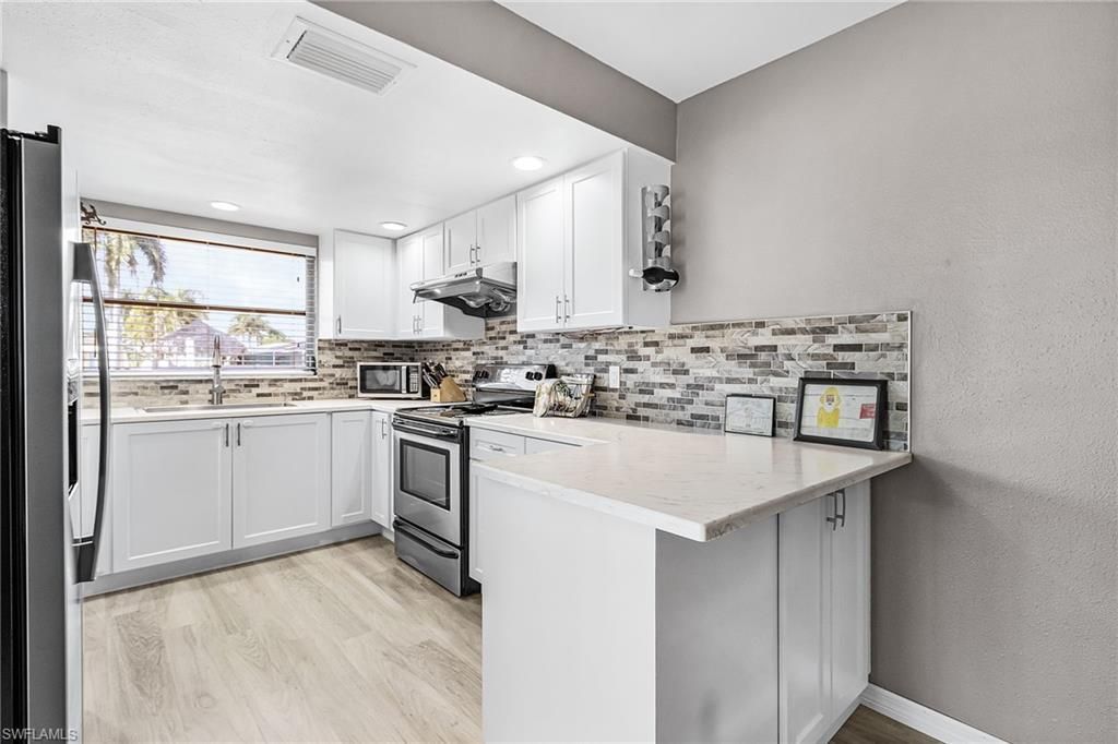 2937 Bracci Dr, Saint James City, FL 33956 Photo